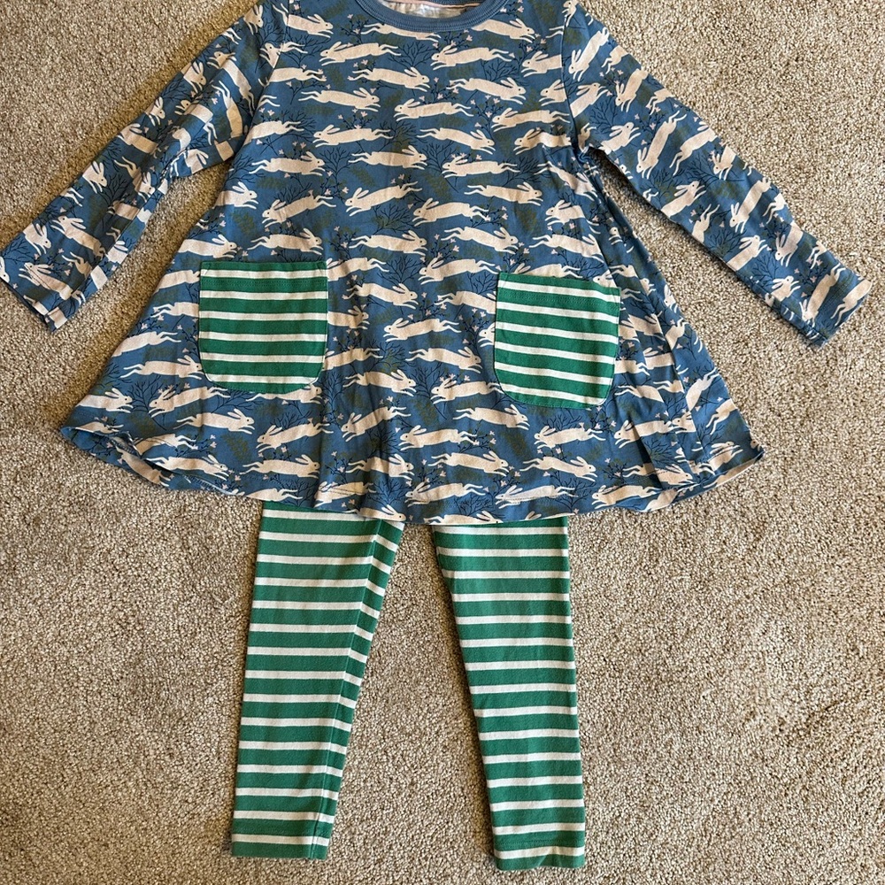 Mini Boden Bunny Tunic and Leggings Set